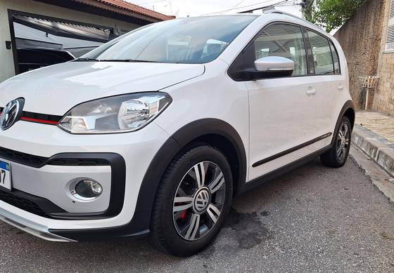 VOLKSWAGEN CROSS UP 1.0 TSI 12V FLEX 4P MANUAL VOLKSWAGEN CROSS UP 1.0 TSI 12V FLEX 4P MANUAL